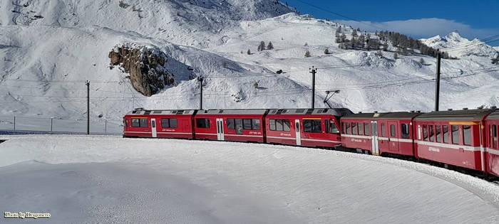 Gita Trenino Rosso del Bernina