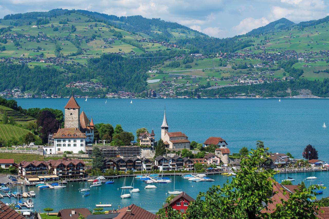 Weekend Svizzera con il Treno Verde delle Alpi, Crociera sul Lago di Thun e Berna