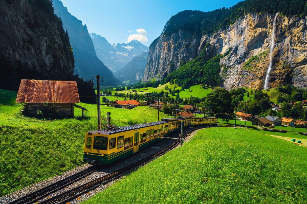 Gita in giornata: Trenino Verde Delle Alpi, Lago Di Thun & Berna